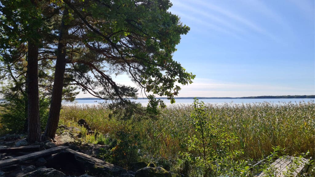 Vy över Mälaren vid Frösåker