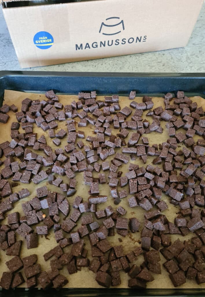 Torkar blodpudding till hundgodis