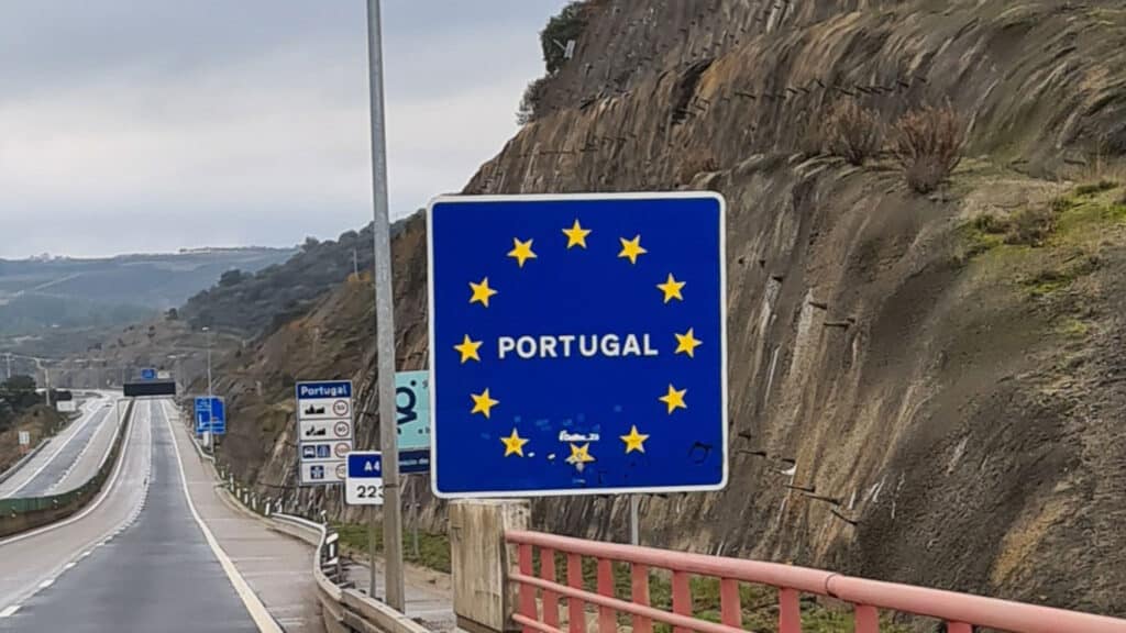 Skylt gräns Portugal