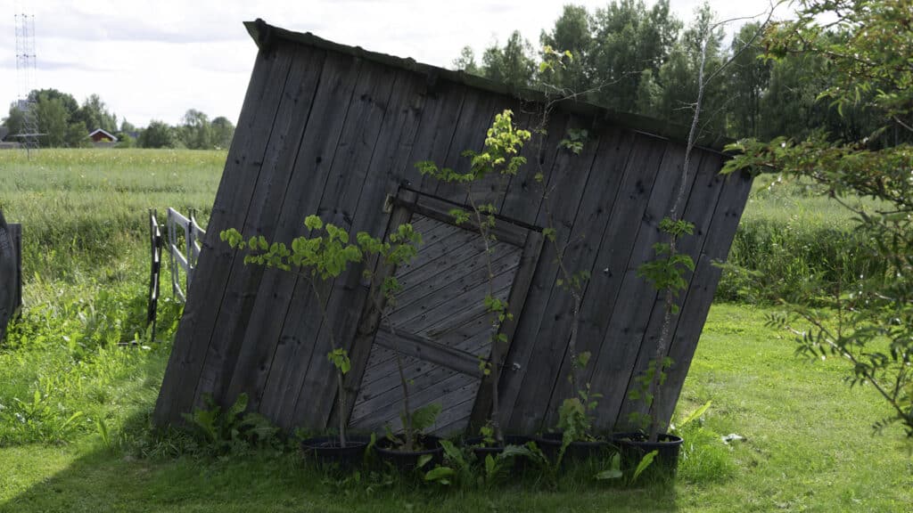 Snett hus i Wij